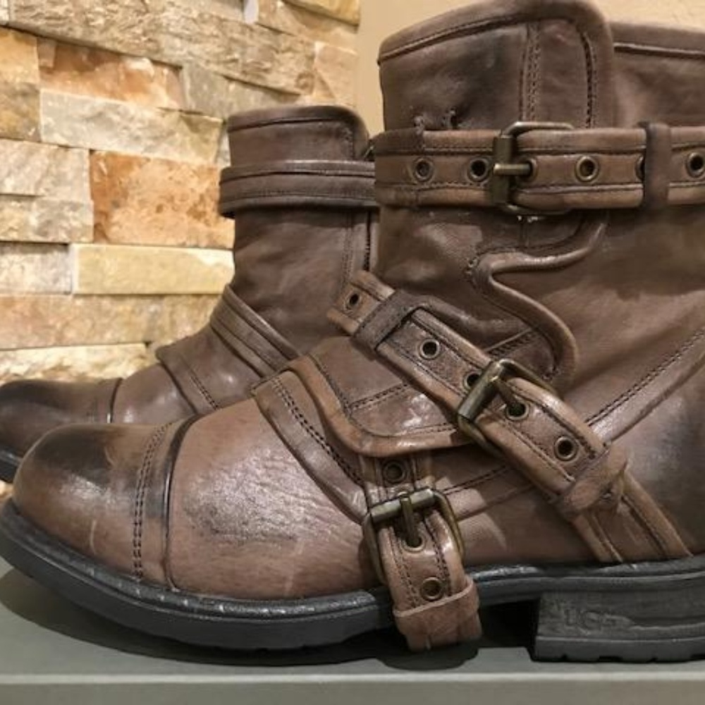 W Elisabeta Ugg Boots